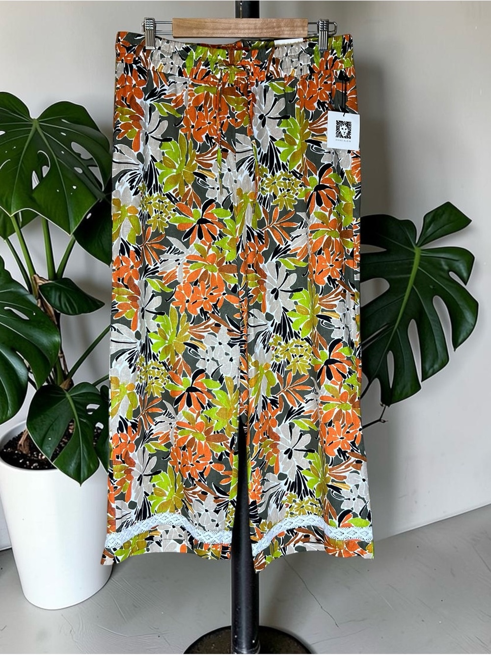 Anne Klein Linen Blend Tropical Floral Wide Crop Pants Lace Hem Resort Medium
